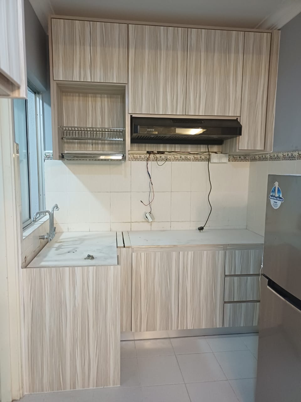 Kitchen island cabinet design in Bukit Tinggi